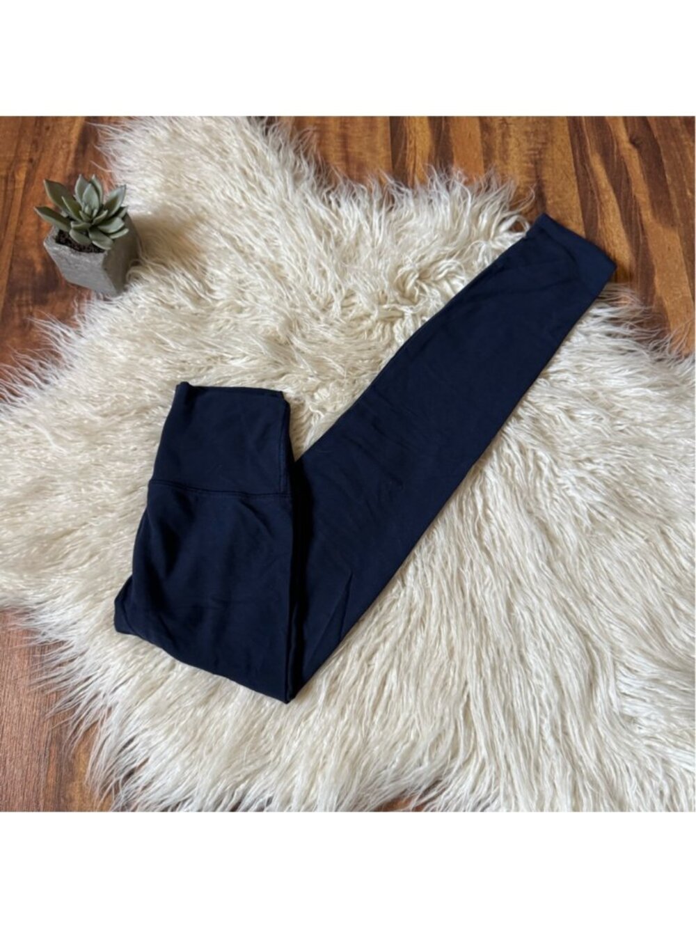 Carbon 38 High Rise Leggings Navy Blue
